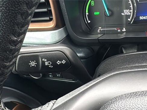 Certified 2022 Ford Maverick Lariat w/ Lariat Luxury Package image 16