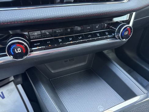 New 2026 Chevrolet Equinox RS w/ Convenience Package III AWD/4WD image 30