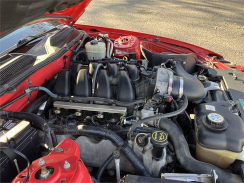 Used 2006 Ford Mustang GT image 10