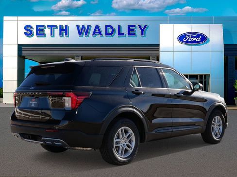 New 2026 Ford Explorer Active w/ Active Comfort Package RWD image 7