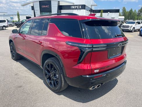 Used 2024 Chevrolet Traverse RS w/ LPO, Floor Liner Package AWD/4WD image 3
