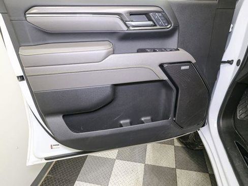 Used 2024 Chevrolet Silverado 2500 ZR2 w/ Technology Package image 43