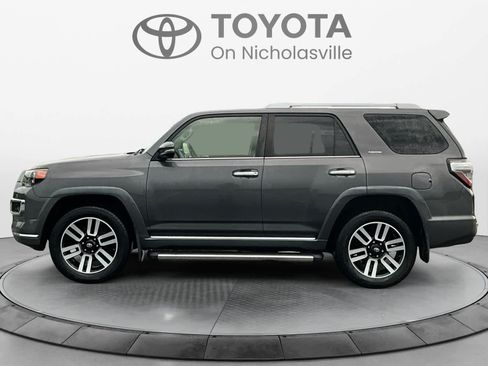 Used 2018 Toyota 4Runner Limited AWD/4WD image 2