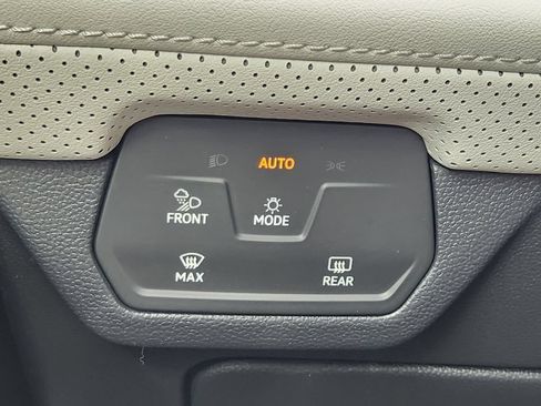 New 2026 Volkswagen Atlas Cross Sport SEL Premium R-Line AWD/4WD image 11