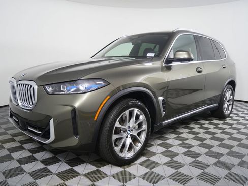 Used 2026 BMW X5 xDrive40i AWD/4WD image 7