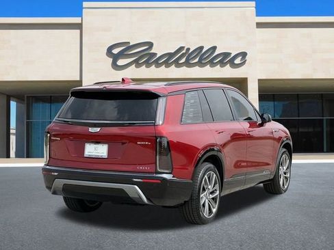 New 2026 Cadillac Vistiq Sport w/ LPO, Floor Liner Package AWD/4WD image 3