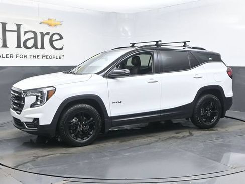 Used 2023 GMC Terrain AT4 w/ Tech Package AWD/4WD image 32