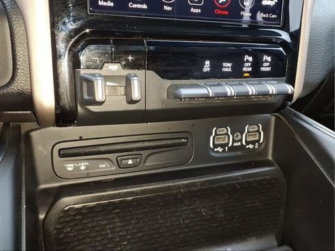 Used 2019 RAM 1500 Laramie w/ Sport Appearance Package image 11