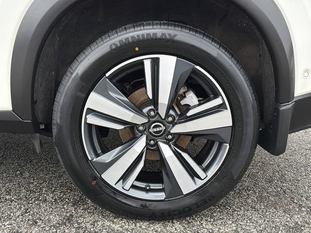 Certified 2023 Nissan Rogue SL w/ SL Premium Package AWD/4WD image 11