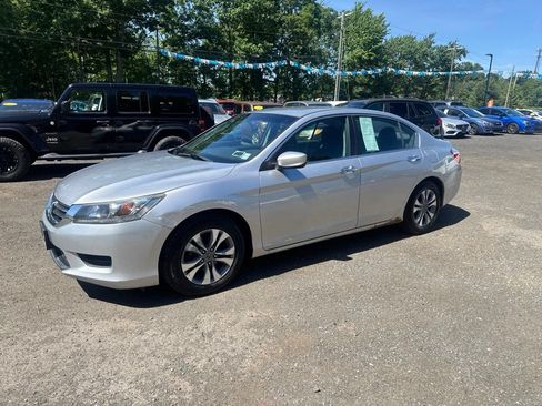 Used 2014 Honda Accord LX image 18