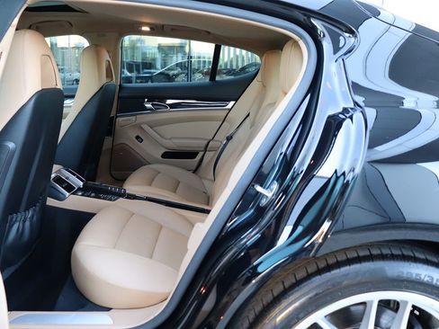 Used 2016 Porsche Panamera Edition w/ Premium Package Plus image 37