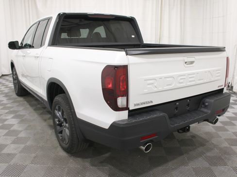 Used 2024 Honda Ridgeline Sport image 31