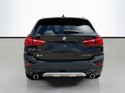 Used 2020 BMW X1 xDrive28i w/ Convenience Package AWD/4WD image 4