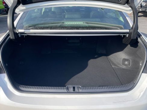 Used 2022 Lexus ES 300h 300h Luxury image 17