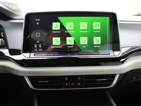 New 2025 Volkswagen Atlas Cross Sport SEL Premium R-Line image 13