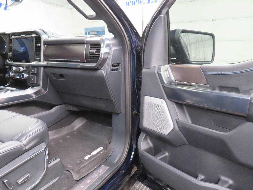 Used 2025 Ford F150 Platinum w/ FX4 Off-Road Package AWD/4WD image 30