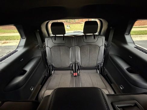 New 2025 Jeep Grand Cherokee L Laredo image 12