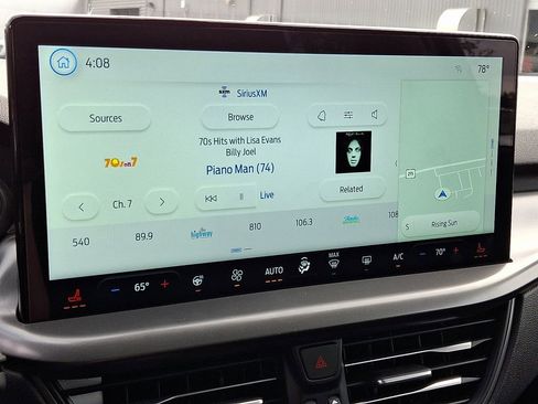 Used 2025 Ford Escape SE image 18