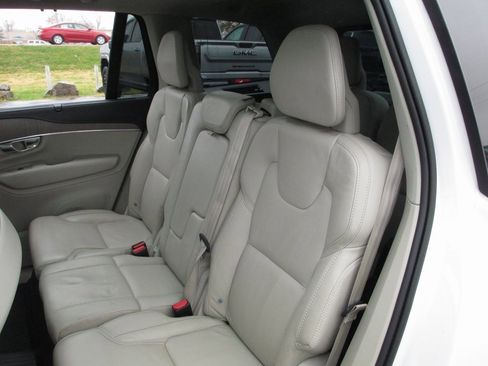 Used 2023 Volvo XC90 T8 Ultimate w/ Protection Package Premier image 18