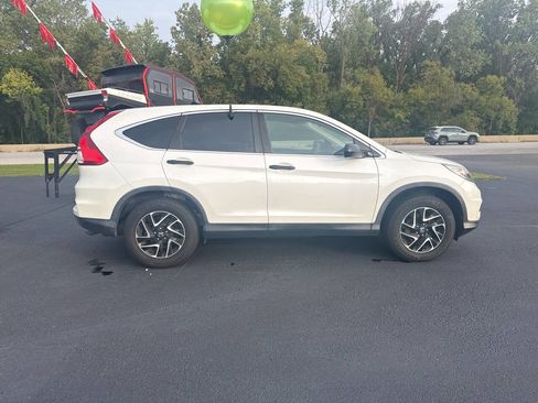 Used 2016 Honda CR-V SE image 11