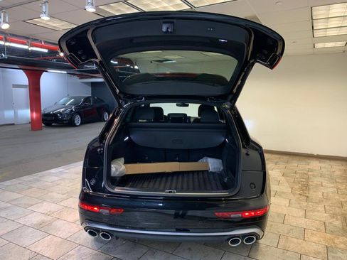 Used 2022 Audi SQ5 Premium Plus w/ Premium Plus Package image 42
