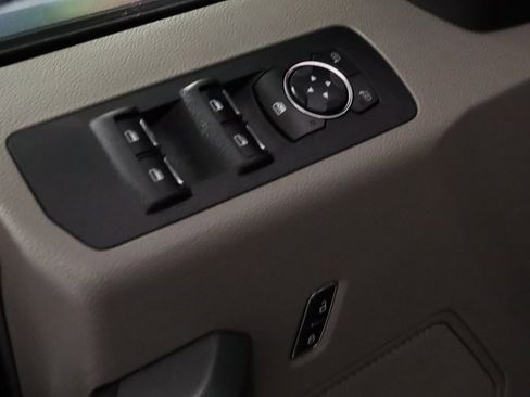 Used 2016 Ford F150 XLT w/ Equipment Group 302A Luxury image 15