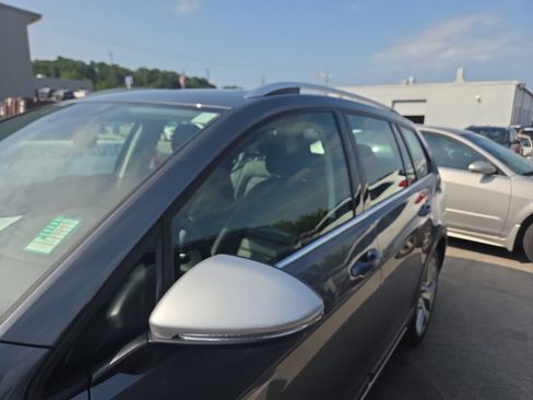 Used 2017 Volkswagen Golf Alltrack S AWD/4WD image 10