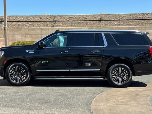 Certified 2023 GMC Yukon XL SLT RWD image 7