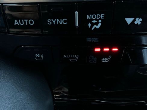 Used 2023 Acura MDX A-Spec image 33