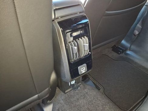 New 2026 Jeep Compass Latitude image 9