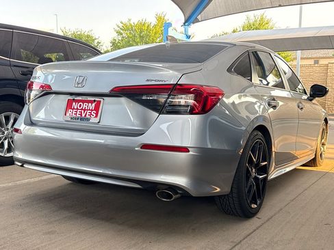 Used 2022 Honda Civic Sport image 6