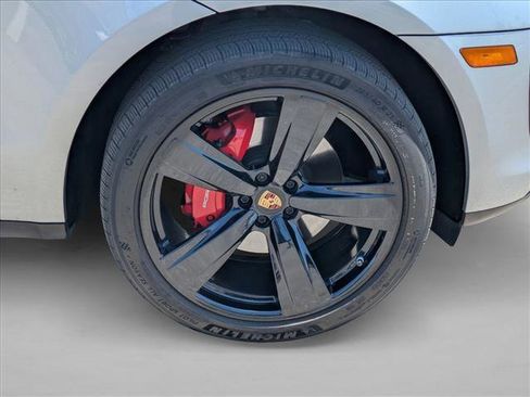 Used 2023 Porsche Macan Turbo AWD/4WD image 25