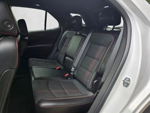 Used 2024 Chevrolet Equinox RS AWD/4WD image 17