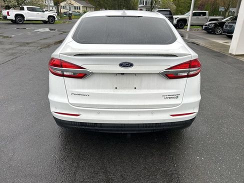 Used 2019 Ford Fusion Titanium FWD image 4