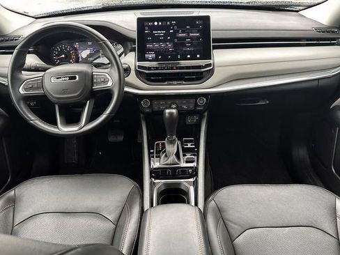 Used 2022 Jeep Compass Limited image 15