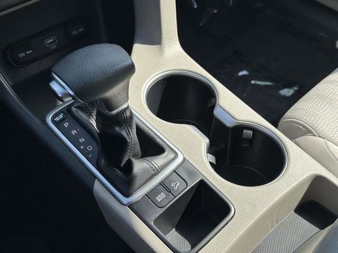 Used 2020 Kia Sportage LX image 8