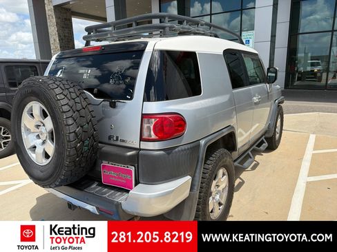 Used 2008 Toyota FJ Cruiser 4WD w/ Upgrade Pkg 1 image 7