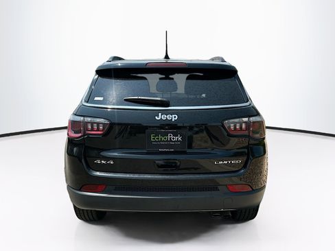 Used 2019 Jeep Compass Limited AWD/4WD image 7