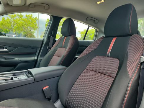 New 2027 Nissan Sentra SR w/ Floor Mat Package FWD image 24