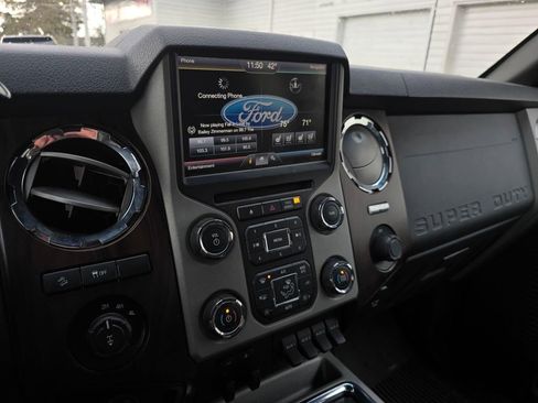 Used 2013 Ford F250 Lariat w/ Chrome Pkg image 26