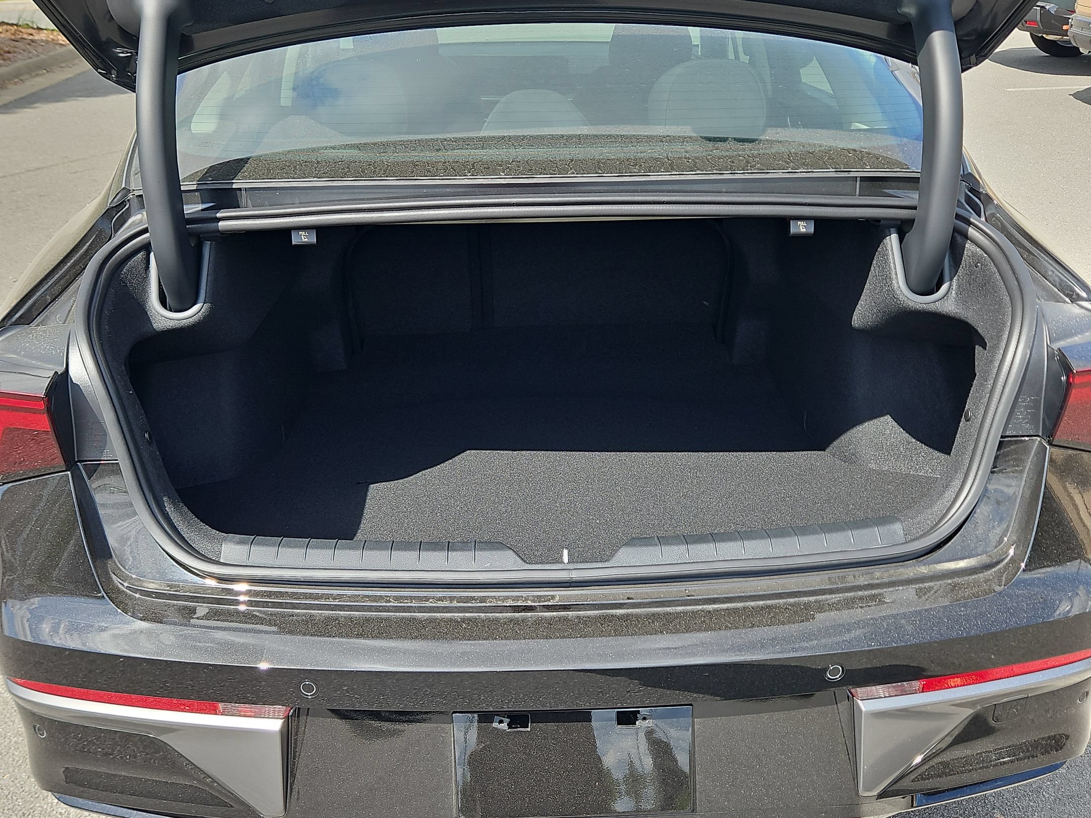 New 2026 Kia K5 LXS FWD image 14