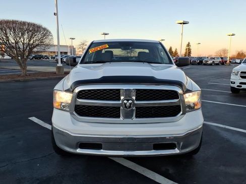 Used 2022 RAM 1500 Classic SLT AWD/4WD image 2