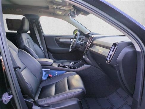 Used 2023 Volvo XC40 B5 Plus w/ Driver Assist Package image 22
