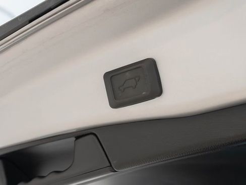 Used 2020 Toyota RAV4 Limited w/ All Weather Liner Package AWD/4WD image 17