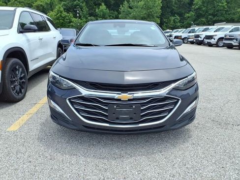 Used 2025 Chevrolet Malibu LS w/ LPO, Floor Liner Package FWD image 2