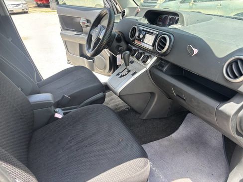 Used 2010 Scion xB image 8