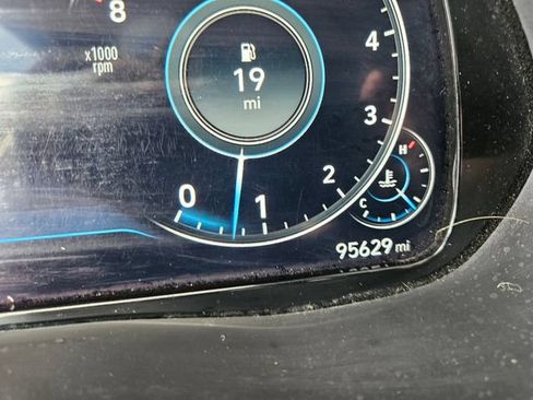 Used 2022 Hyundai Palisade Limited FWD image 16