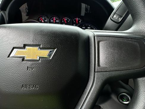 Used 2022 Chevrolet Silverado 1500 Custom RWD image 18