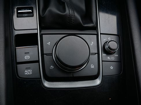 Used 2024 MAZDA MAZDA3 s image 30