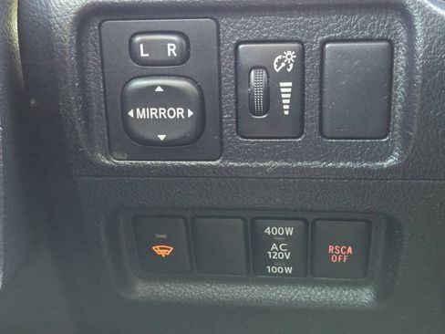 Used 2011 Toyota 4Runner Limited AWD/4WD image 23